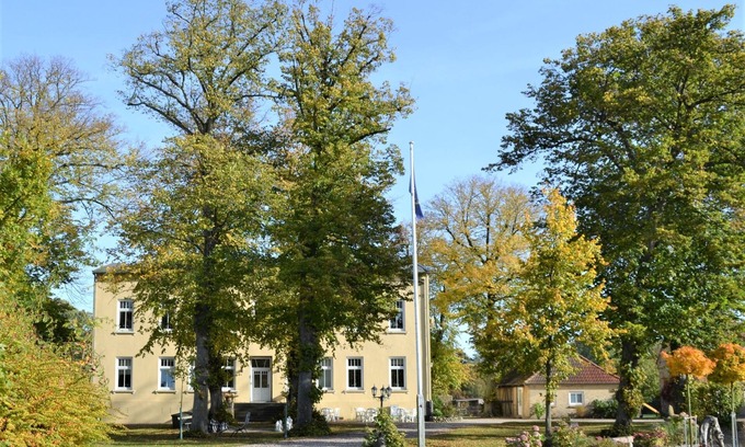 Katharinenhof Apartment | Ferienwohnung im Gutshaus "u3"