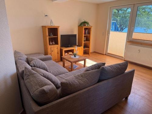 Neukloster Apartment | Ferienwohnung im Landschaftsschutzgebiet, mit Dachzimmer und Terrasse zum See mit hauseigenem Bade-Steg