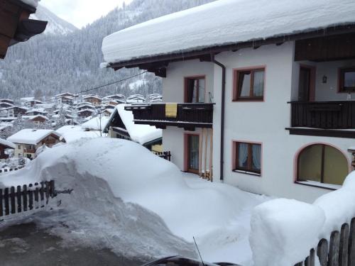 Finkenberg Apartment | Ferienwohnung Kern