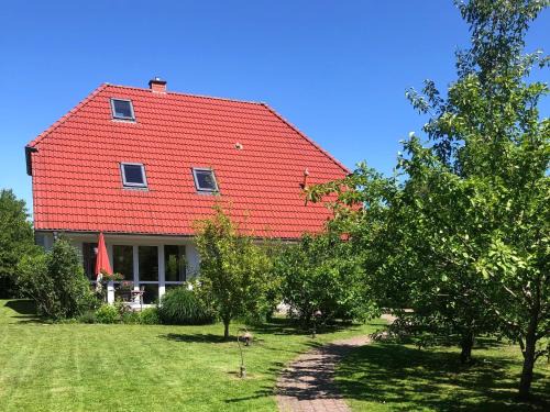 Ribnitz-Damgarten Apartment | Ferienwohnung Ostseestrandgut