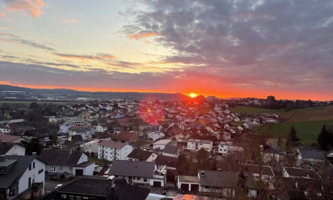 Rohrbach Apartment | Ferienwohnung Panoramablick, 5 min von Badewelt Sinsheim+ Prezero Arena Entfernt