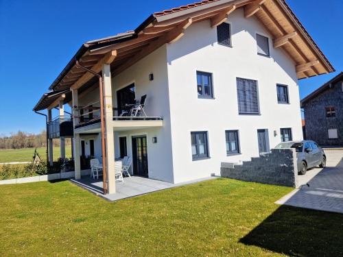 Teisendorf Apartment | Ferienwohnung Surtalblick