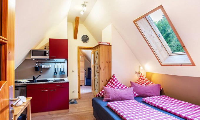 Enzklosterle Apartment | Ferienwohnung Tannenwipfel, 40qm, 1 Wohn-/Schlafzimmer, max. 2 Personen