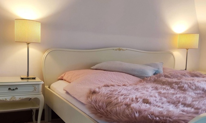 Karolinenkoog Apartment | Ferienwohnung "Watt" im Karolinenkoog Erholung zwischen Feld und Deich