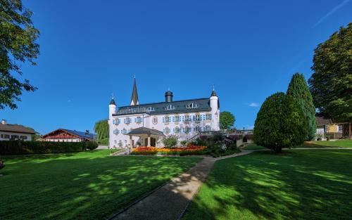 Bernau am Chiemsee Hotel | Ferienwohnungen im Bonnschloessl