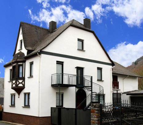 Ellenz Apartment | Ferienwohnungen Fuhrmann-Burg