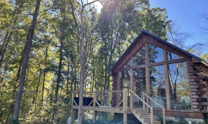 McArthur Cabin | Fern Haven A modern take on Hocking Hills cabins