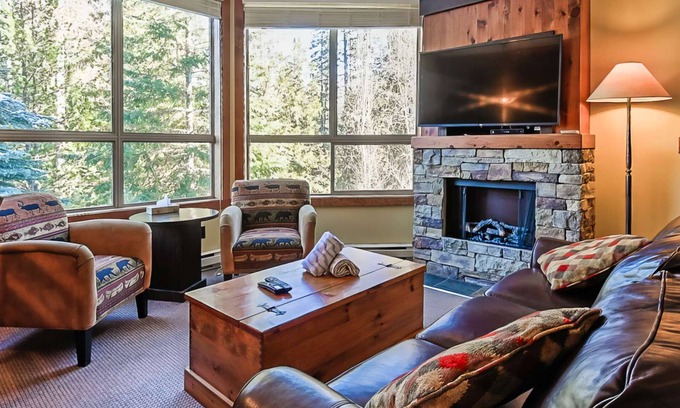 East Kootenay Condo | Fernie - Timberline Lodges Juniper #620