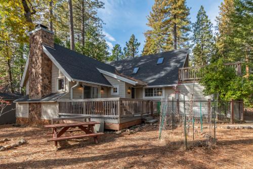 Arnold House | Fernwood