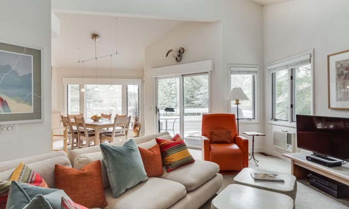 Warm Springs House | Festive Dates Available! Bright Townhome with Mountain Views; Two Blocks to Ski