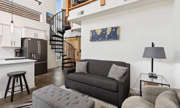 Whitefish Condo | Festive Stays Available! Pet Friendly Quarry Unit! Community Amenities!