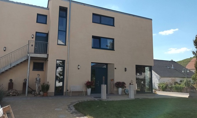 Kanzem Apartment | Fewo 4 Pers. Querhaus Kanzem mit Weinbergblick