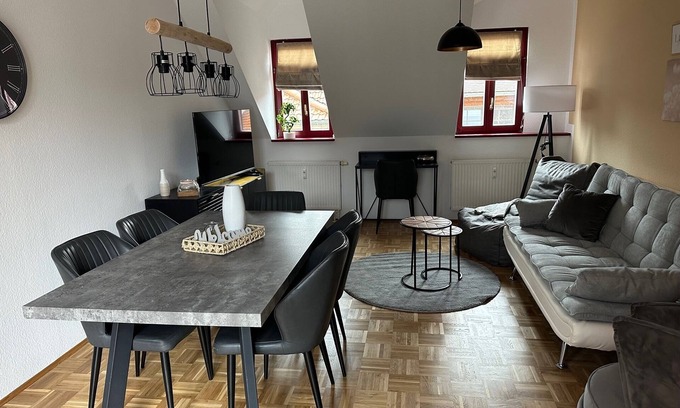 Pirna Apartment | Fewo "Am Markt" in Pirna - Tor zur Sächsischen Schweiz - Dachterrasse - 6 Pers