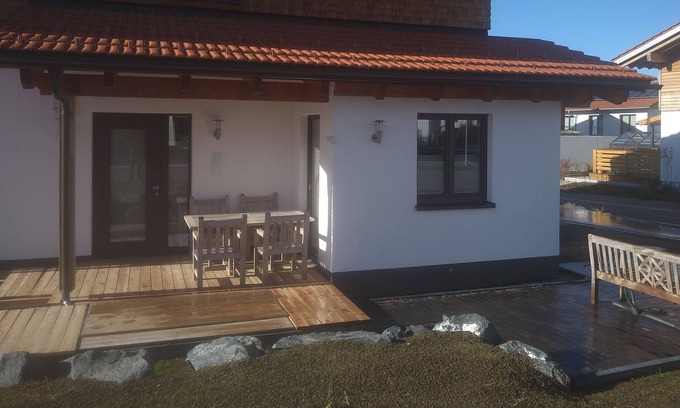 Nesselwang Apartment | Fewo "naturlogis" im Bio-lehmholz-haus
