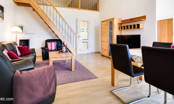 Kopperby House | FH Tim left - KS8b - Holiday Tim left KS8b