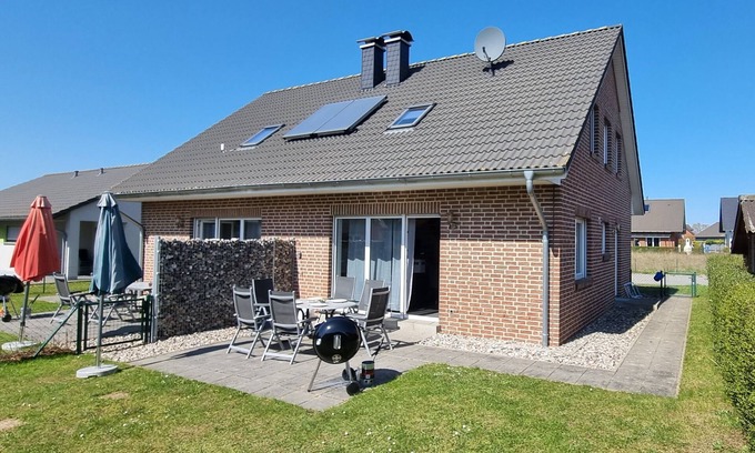 Zierow House | FH "Wismarer Kogge Backbord": high-quality, stylish & for up to 6 people!