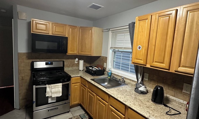 Irvington Bed & Breakfast | Fidelia Beryl Room