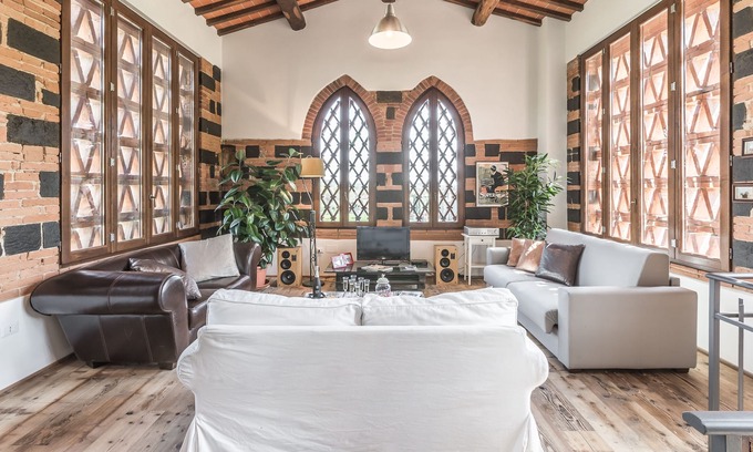 San Giovanni Valdarno Villa | Fienile da Primo - stunning Tuscan villa with private swimming pool