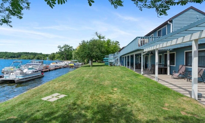 Mayfield Apartment | Fife Lake Lodge double apartment