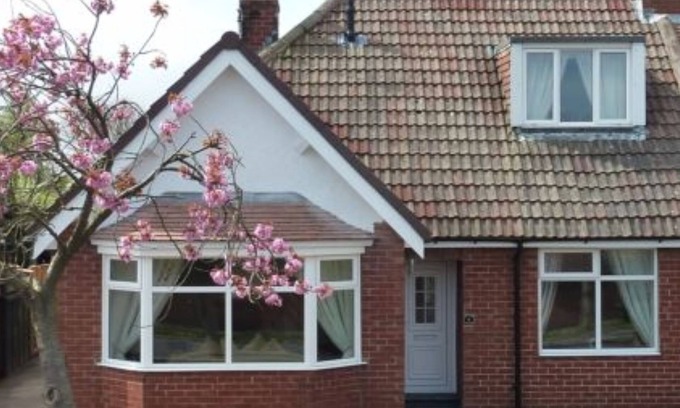 Muston House | Filey Cottage style holiday home with comfort in mind