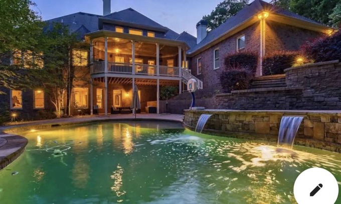 Sandy Springs House | Filming and movie shooting venue hourly and weekly filming and content paradise