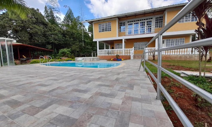 Vijes Cabin | FINCA CORENAS