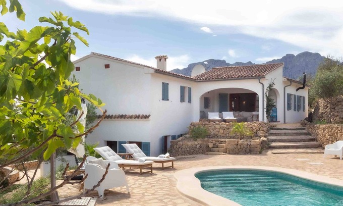 Lliber Other | Finca Jabali by Richard Rentals