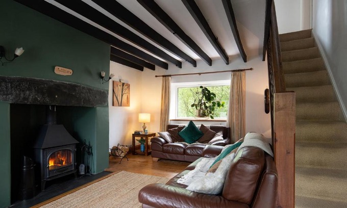 Dolwyddelan House | Finest Retreats - Bron Elan