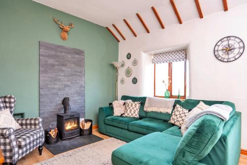 Denbigh House | Finest Retreats - Capel Hebron