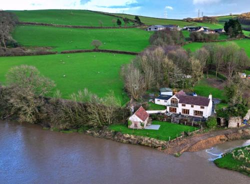 Westleigh House | Finest Retreats - Lower Netherdowns