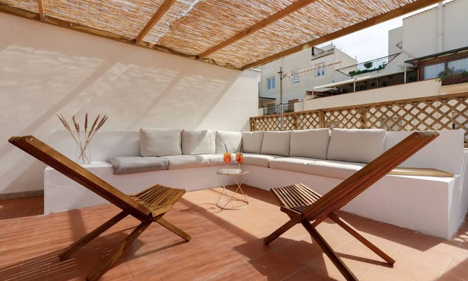 Alghero Apartment | Fior di Sale Penthouse, private rooftop. 3 minutes from the seafront.