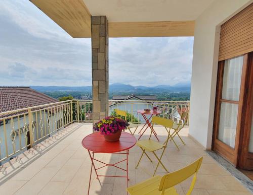 Almese Apartment | Fiori e Frutti Sunshine Home