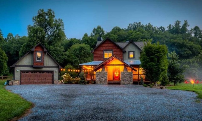 Blue Ridge Cabin | Firefly Farmhouse - Riverfront | Modern | 2 Bedroom w loft