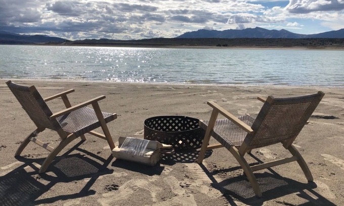 Levan House | Firepit-Shade-Chairs-Dark Skies