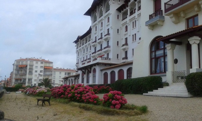 Hendaye Apartment | First line beach Hendaye Euskalduna