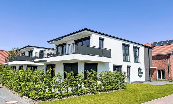 Fedderwardersiel House | Fischer sien Huus by Interhome