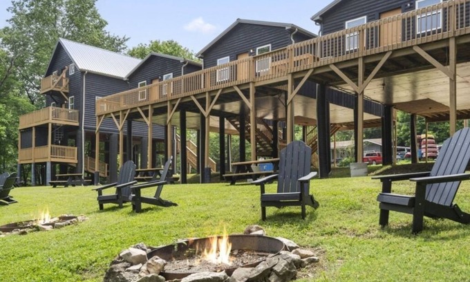 Ponce De Leon Cabin | Fish & Float from Cabin #3 on James River - Sleeps 4, #3 of 5 Cabins
