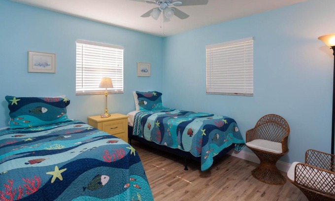 Iona Hotel | Fish Inn Fort Myers