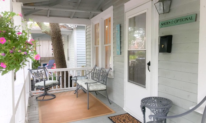 Morehead City House | Fish Tails Cottage walk to the Promise Land Downtown Morehead Waterfront