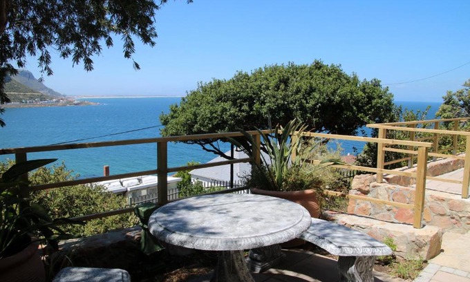 Fish Hoek House | Fisherman's Watch Cottage