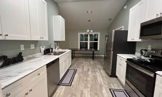 De Funiak Springs Apartment | Fisherman’s Dream by the Lake