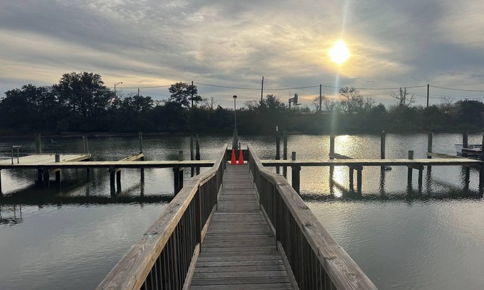 Willoughby Spit Condo | FISHERMEN - Beautiful 2-bedroom condo with a private dock in Norfolk.