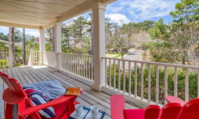 Olivia Beach House | Fit To Be Tide