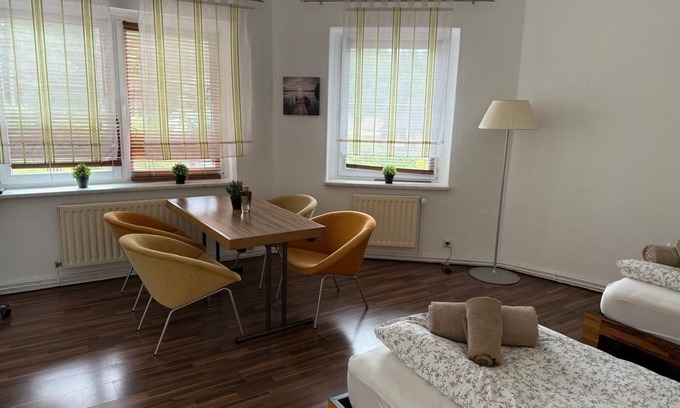 Schwerin Apartment | Fitters/holiday apartment near the lake