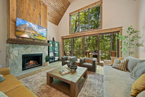 Banner Elk Villa | Five Fox Den