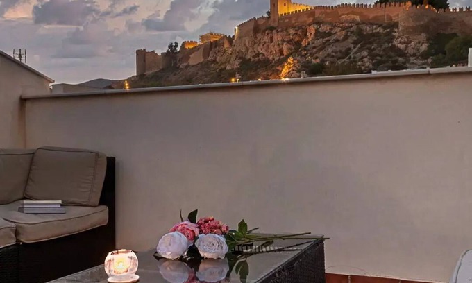Almeria Centro House | Flamenco House at the foot of the Alcazaba