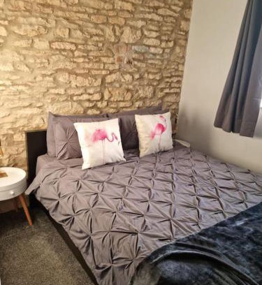 Kidlington Apartment | Flamingos Nest Oxford Countryside Apartment Oxford - Bicester Village - Blenheim Palace - WiFi- Free Parking