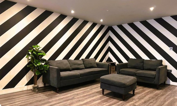 Brighton City Centre Apartment | FLASH SALE Funky Holiday Accommodation Central Brighton Sleep 16 Guests