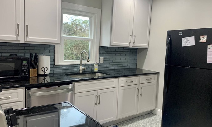 Murfreesboro House | Flash SAle! St. Augustine @MTSU clean Cozy cute HOME