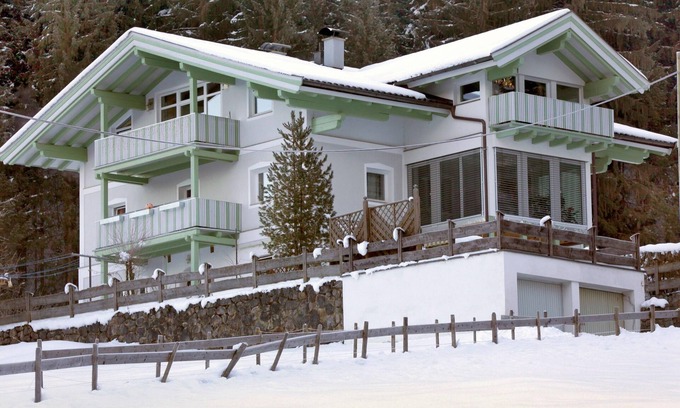 Hopfgarten im Brixental Apartment | Flat in a panoramic location and close to the ski bus